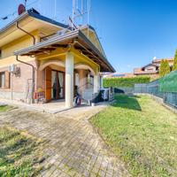 VILLA SINGOLA A GIAVENO