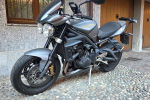 Triumph Street Triple - 2010