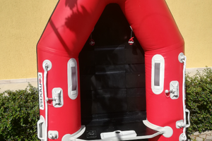 Gommone con fuoribordo