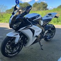 HONDA CBR 1000RR