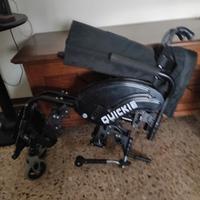 Sedia a rotelle pieghevole usata