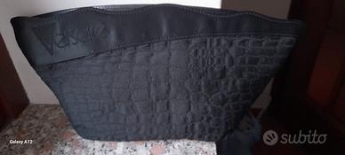pochette nera