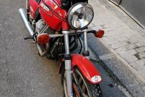 Moto Guzzi V35 del 1980