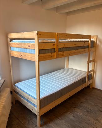 Struttura per letto a castello di legno+2 materass