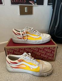 Vans con fiamme