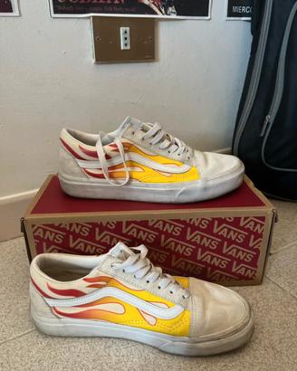Vans con fiamme