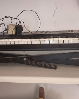 Tastiera Roland E-20