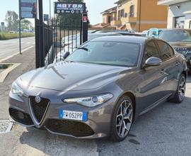 Alfa Romeo Giulia 2.2 Turbodiesel 210cv AT8 AWD Q4