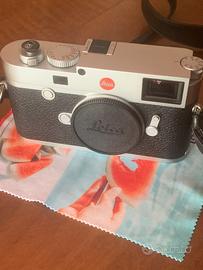 Leica M10