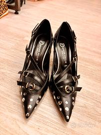 Décolleté nero  in pelle borchiato n.36