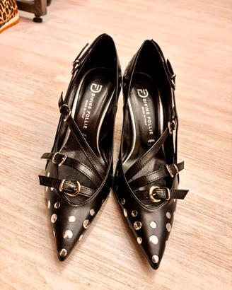 Décolleté nero  in pelle borchiato n.36