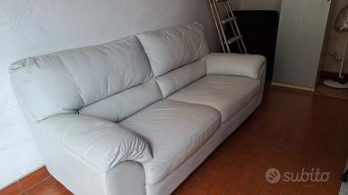 Divano in pelle 
