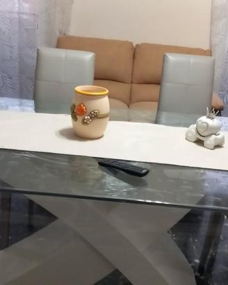tavolo.in vetro