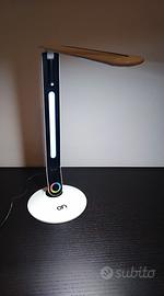 Lampada da tavolo