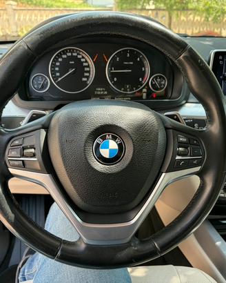 volante completo BMW X5 F15 con line-assist