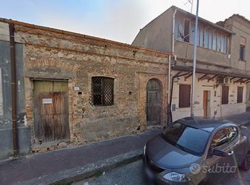 Casa Indipendente da ristrutturare