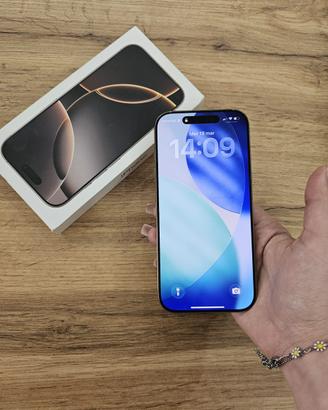 IPHONE 16 PRO COME NUOVO