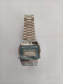orologio Centia quartz lcd mai usato