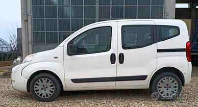 Fiat Qubo 1.3 MJT 75 CV