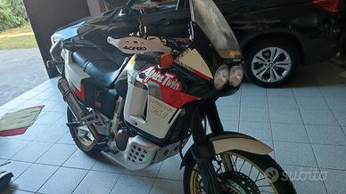 Honda Africa twin xrv 750