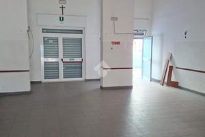 NEGOZIO A BARLETTA