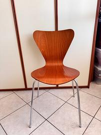 Sedia in legno di design da scrivania o soggiorno