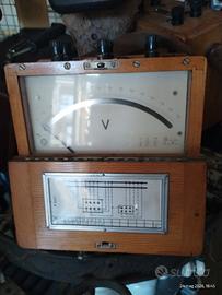 Voltmetro Vintage Legno da Laboratorio