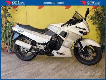 KAWASAKI GPX 750 R .