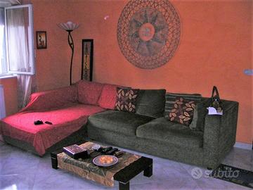 100 mq in centro a piano tavola- 2 km da etnapolis