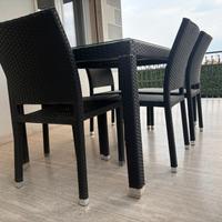 tavolo in rattan con vetro da giardino con 5 sedie