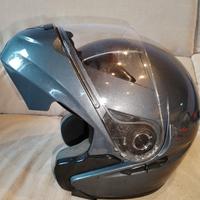 Casco integrale con mentoniera rialzabile