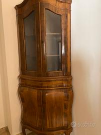 Vetrina angolare vintage