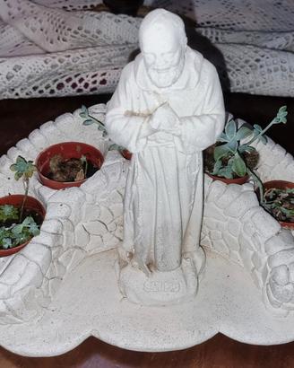 Statuetta vintage  Padre Pio  fioriera  bianco
