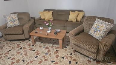 Divano Letto 3 Posti + 2 Poltrone