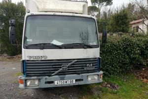 CAMION VOLVO 4750 WT 68