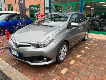 Toyota Auris ts
