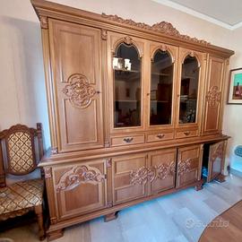 Vetrina in stile classico barocco 