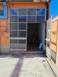 Magazzino/deposito 30 mq -Pero - zona industriale