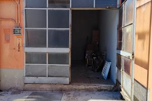Magazzino/deposito 30 mq -Pero - zona industriale