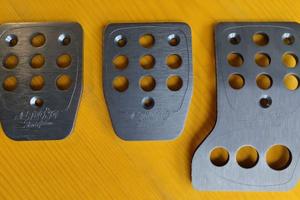 Pedaliera auto SIMONI RACING alluminio anodizzato