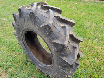 Pneumatico posteriore per fiat 70/66 frutteto