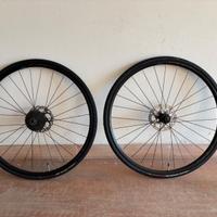 Ruote Shimano 105 con cassetta 11v
