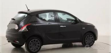 Lancia ypsilon anno 2023 GPL