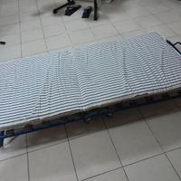 Letto pieghevole singolo (brandina) con materasso