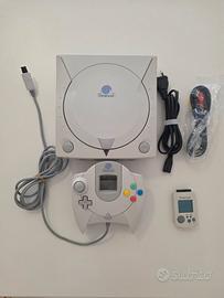 Sega Dreamcast PAL HKT-3030 + Controller + VMU
