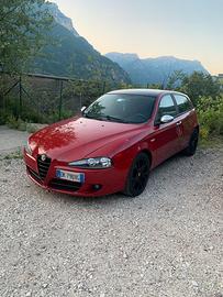Alfa 147 jtdm black line 