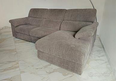 Divano con penisola di Poltrone Sofà in tessuto