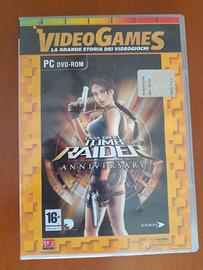 DVD del gioco LARA CROFT TOMB RAIDER ANNIVERSARY.