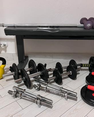 Set palestra a casa panca e pesi