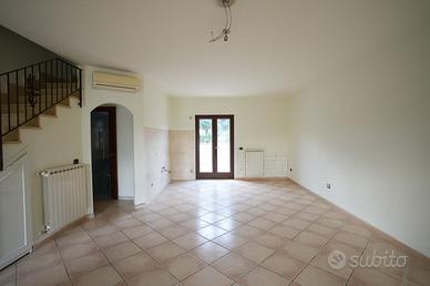 Villa a schiera Cervaro [CAVOUR90_CVRG]